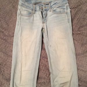 American eagle lightwash skinny jeans